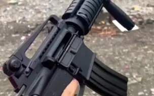 Tải video: M4A1突击步枪