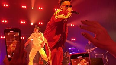 清水翔太/SHOTA SHIMIZU LIVE TOUR 2024 Amazon.co.jp: SHOTA SHIMIZU LIVE TOUR 2024 (Blu-ray) (特典