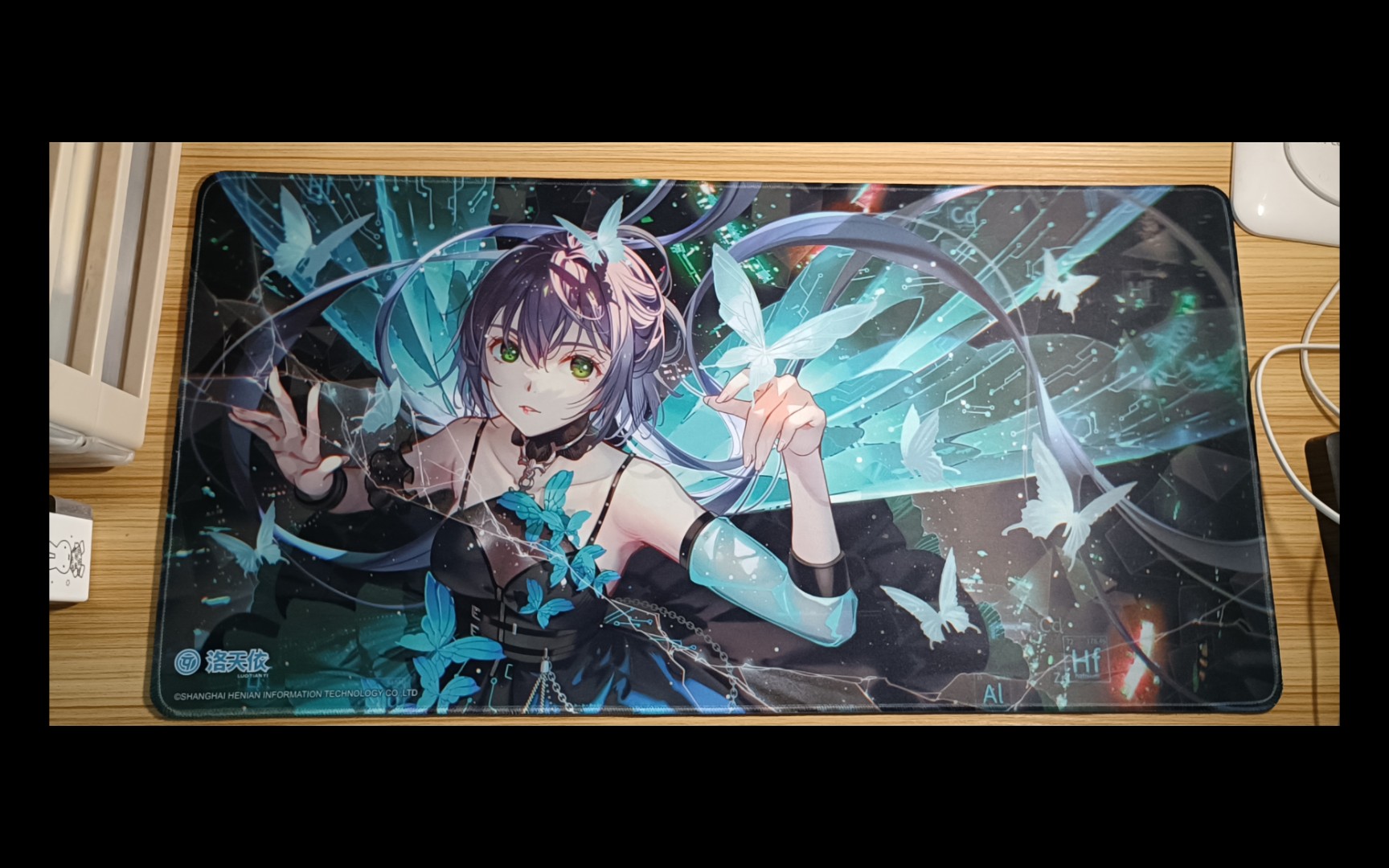 洛天依八周年生日周边开箱