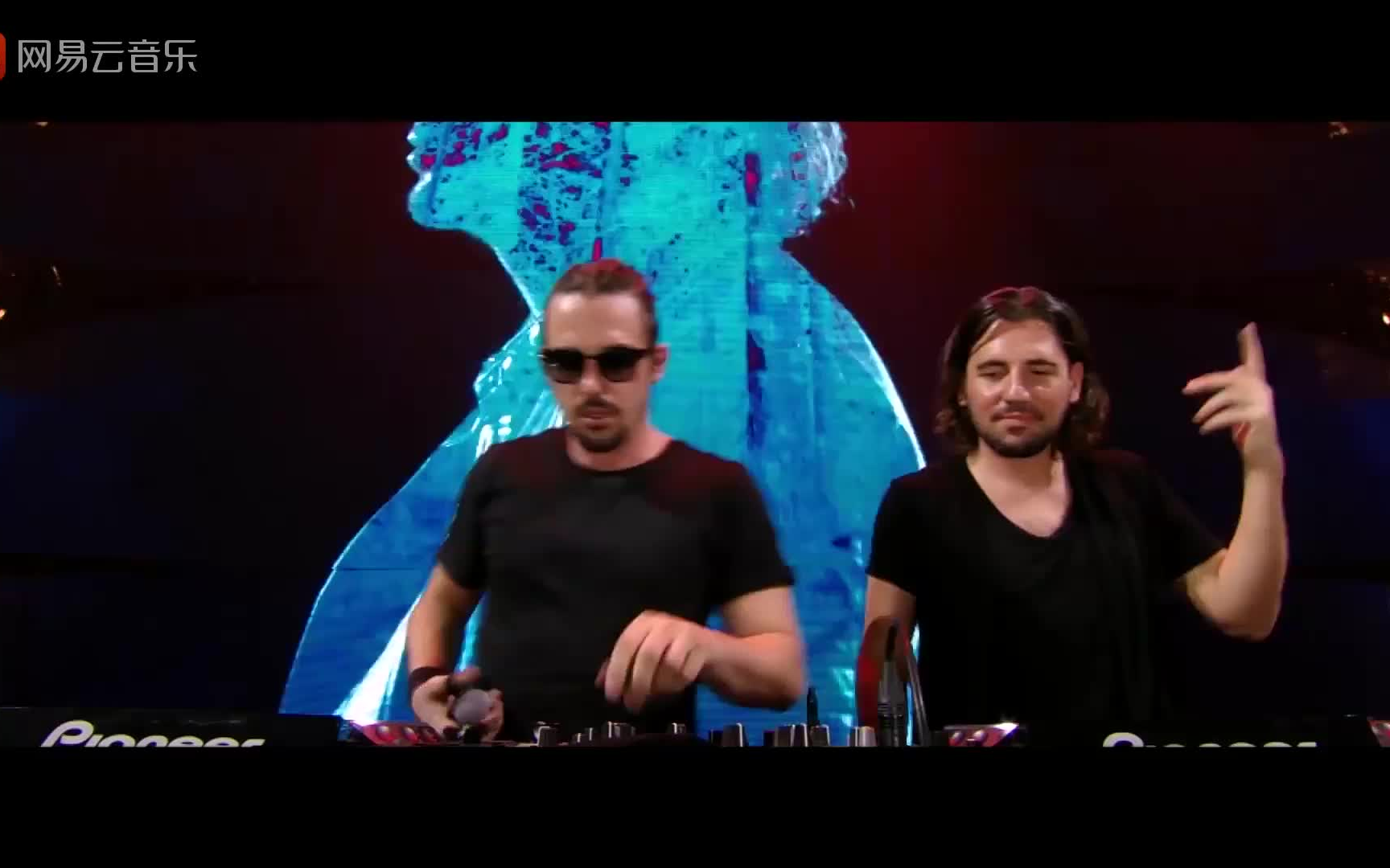 [图]【现场】比利时基佬Dimitri Vegas&Like Mike安特卫普现场Bringing The Madness 4.0 2014 - 2019年合集