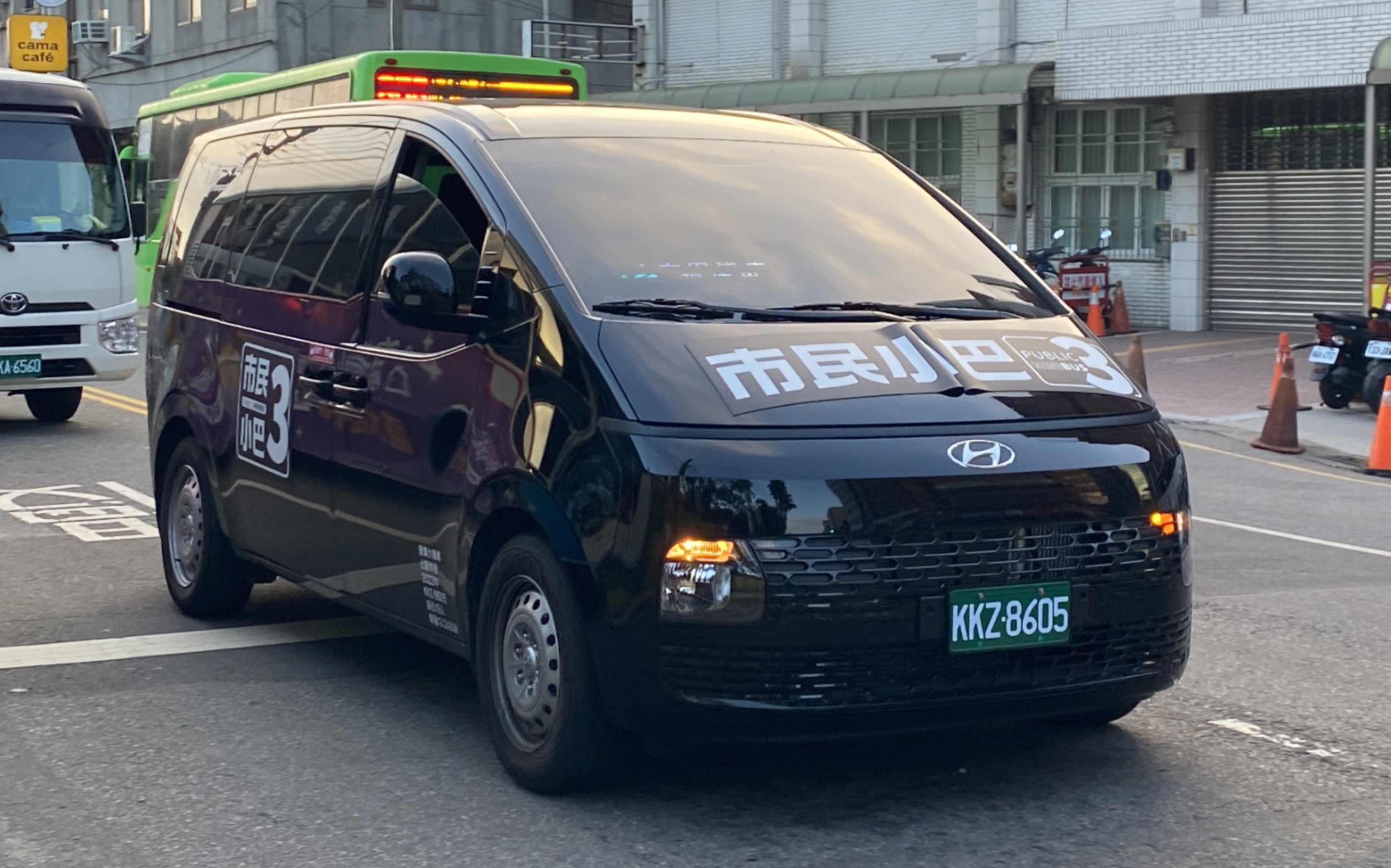 【新車速遞】睿奕交通 hyundai staria 九人座 市民小巴3路 kkz-8605