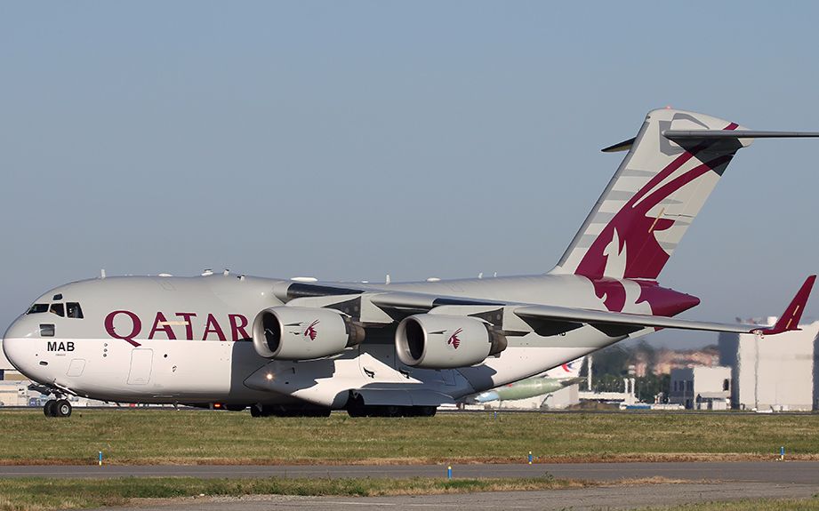 卡塔尔空军c-17运输机降落 ps卡塔尔航空涂装