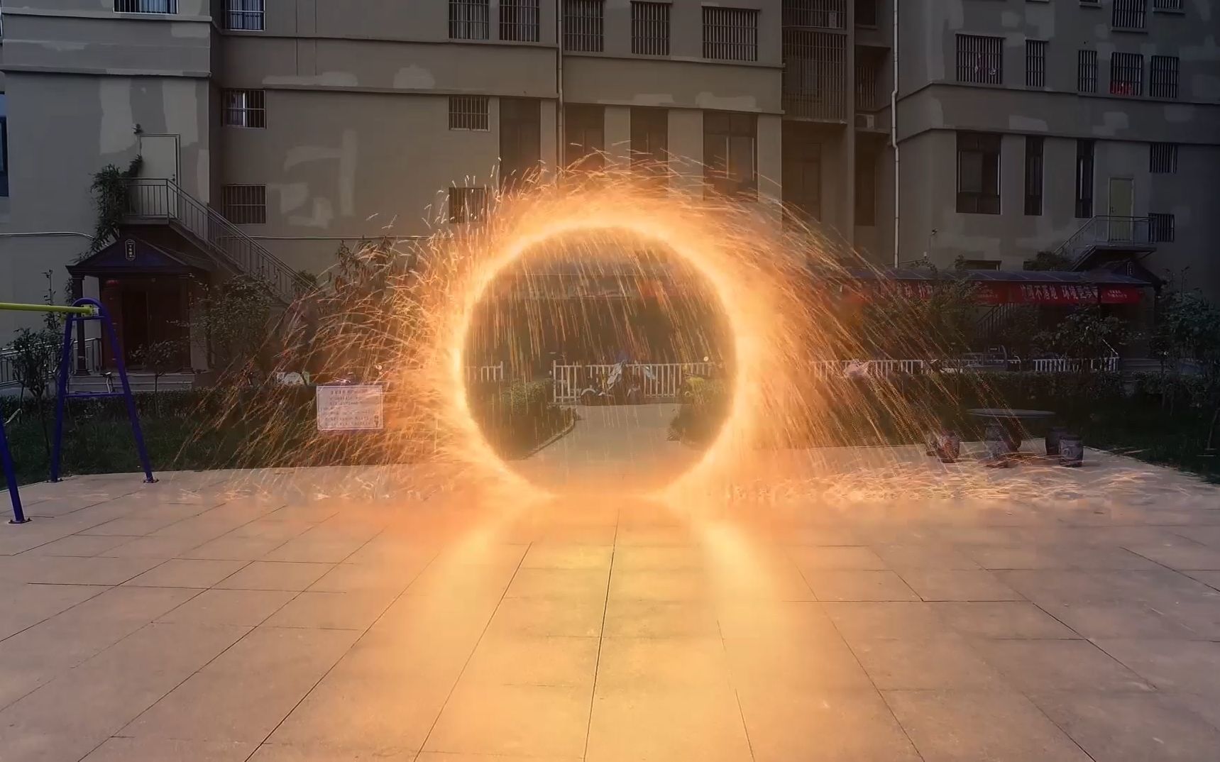 视效中心11期奇异博士影视级传送门ae教程