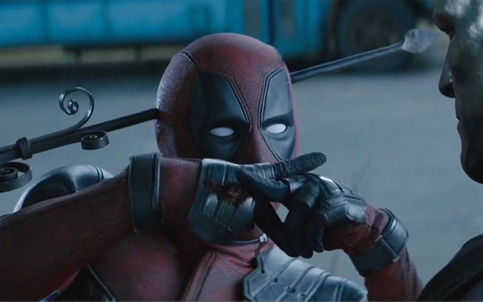 其实死侍是贱死的,另外这里的手势是什么意思?