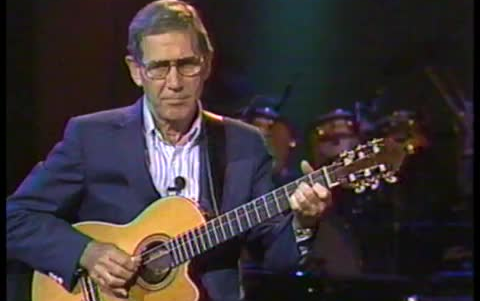 [图]【祖师爷演奏的古典煤气 浪漫且优雅】Chet Atkins - Classical Gas