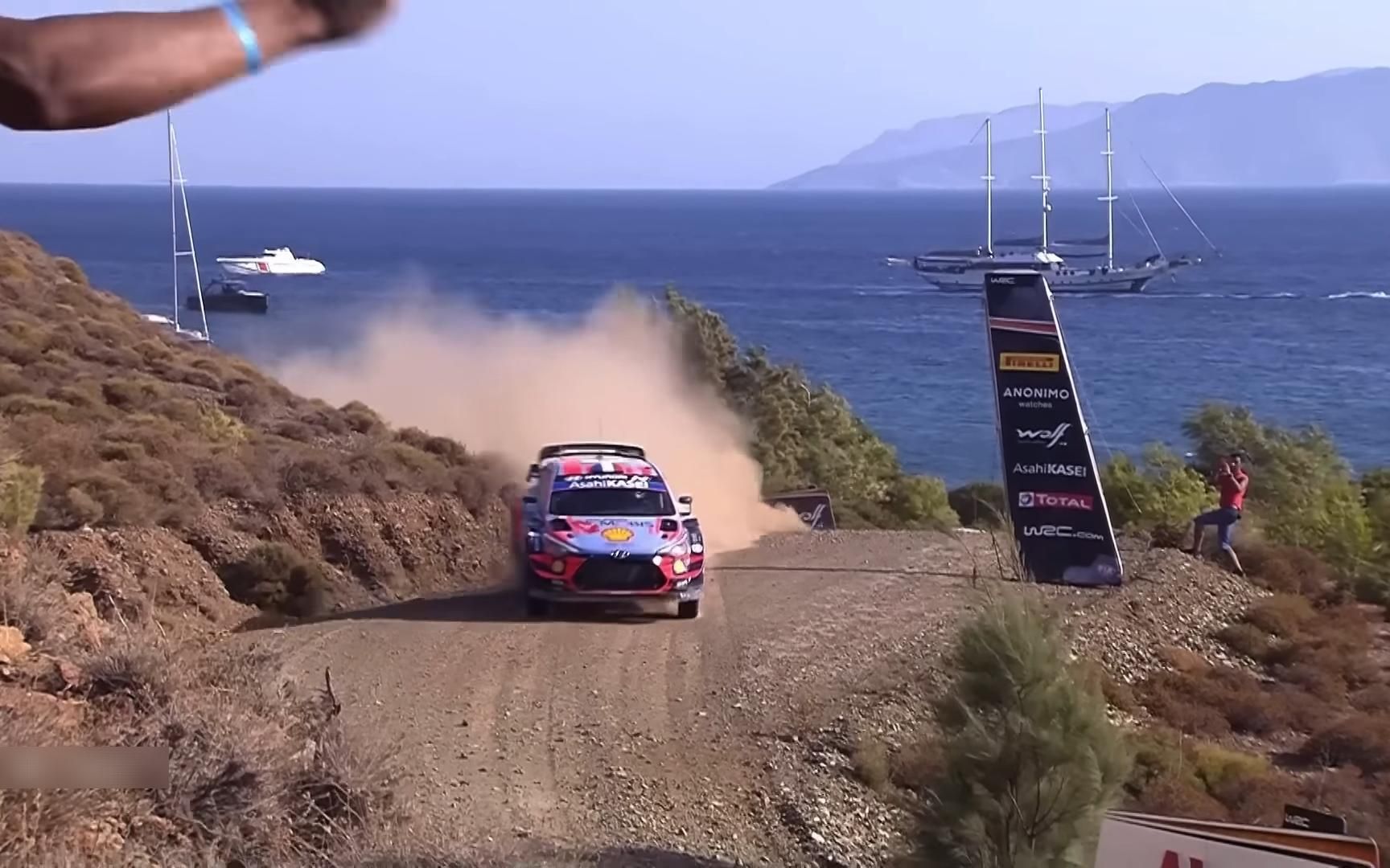 一起感受wrc拉力赛的速度与激情.极限运动集锦