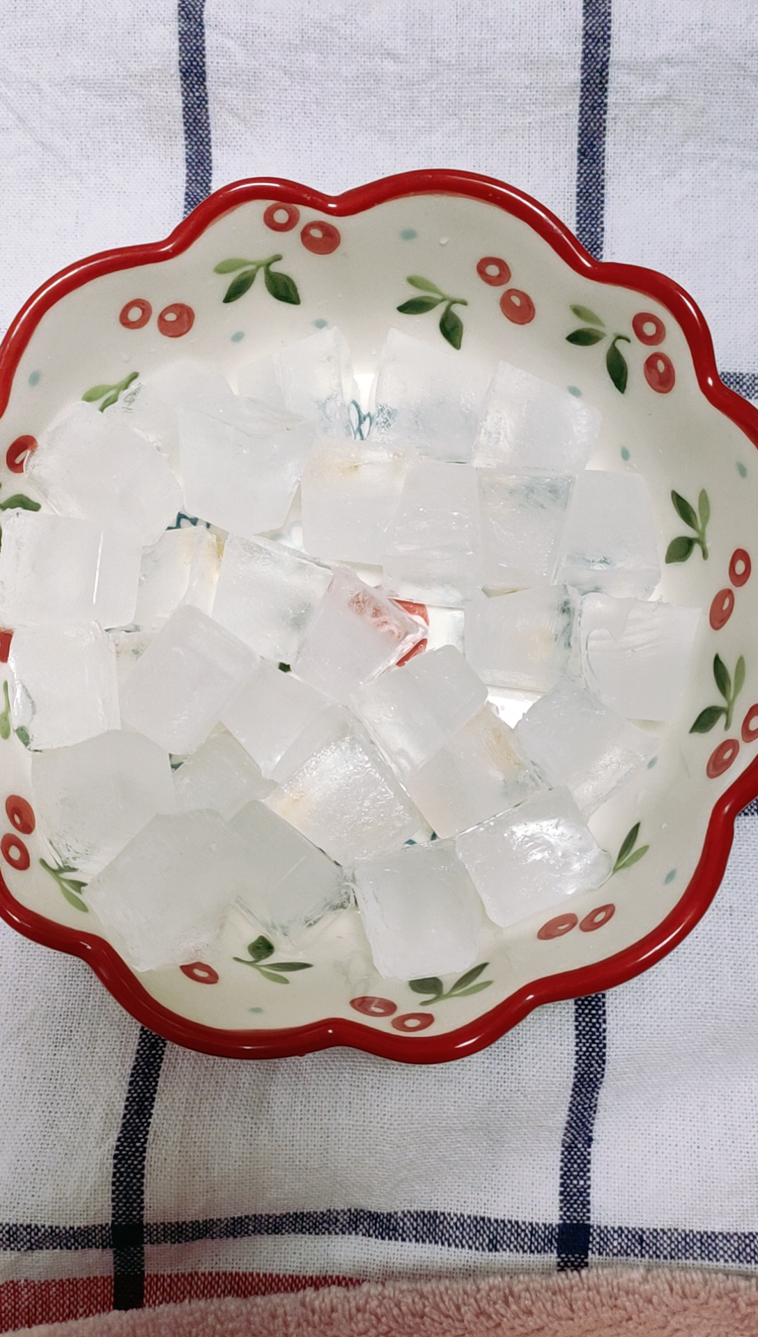 【纯冰小方块】嘎嘣脆  舀冰的声音稍微有点大98