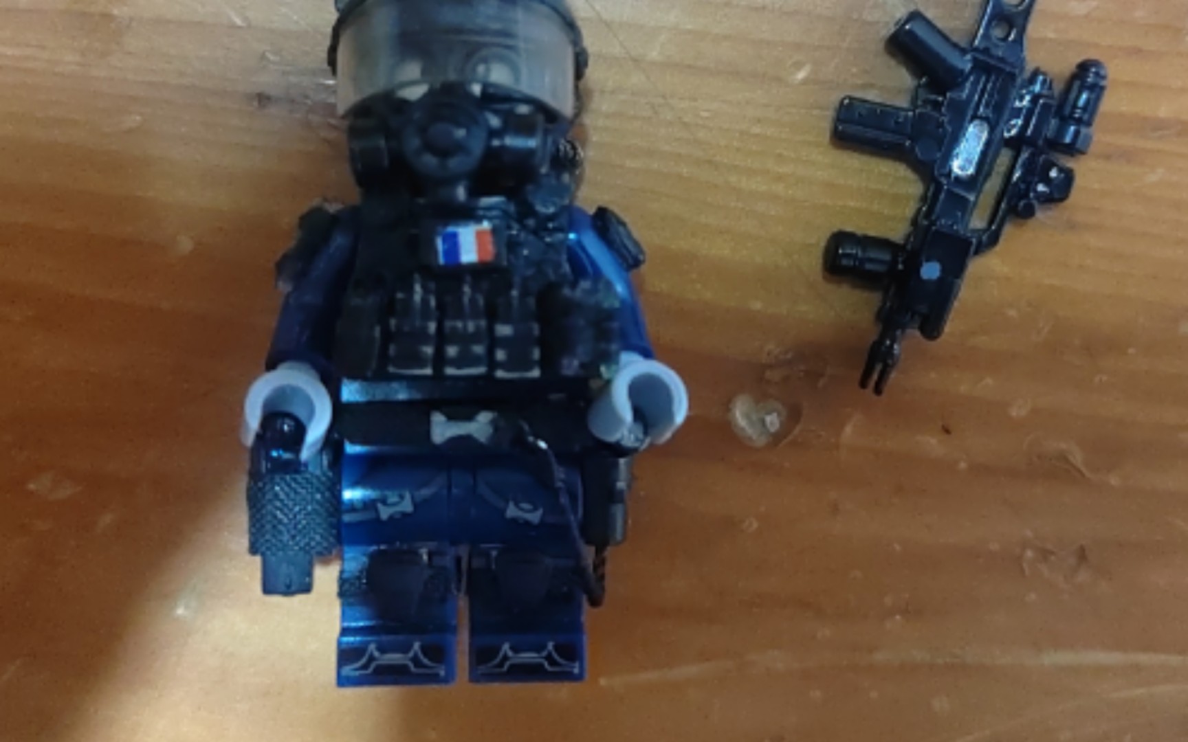 自制乐高积木人仔gign9193法国国家宪兵特勤队,首次做视频多多