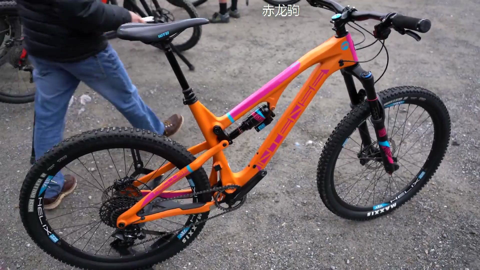 386-2017瑞士车展intense车型