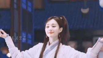 她是金庸笔下的第一女主角，也是唯一一部翻拍没有被喷的黄蓉。
