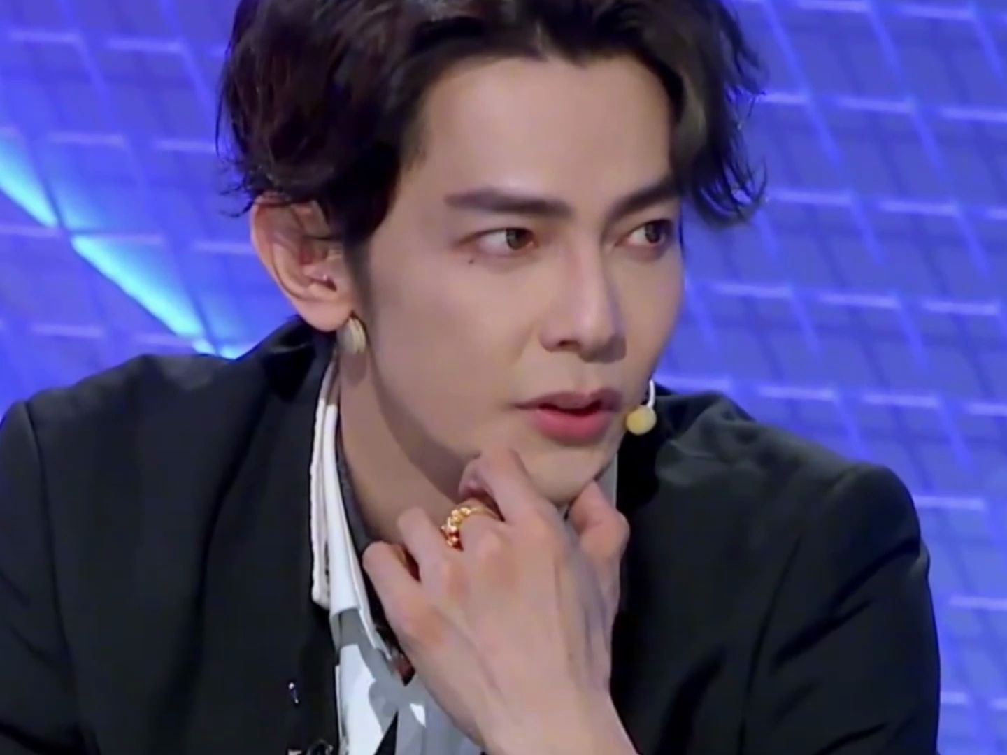 岳云鹏问汪东城演艺生涯最大的困境 确实长得太美型了 综艺剪辑