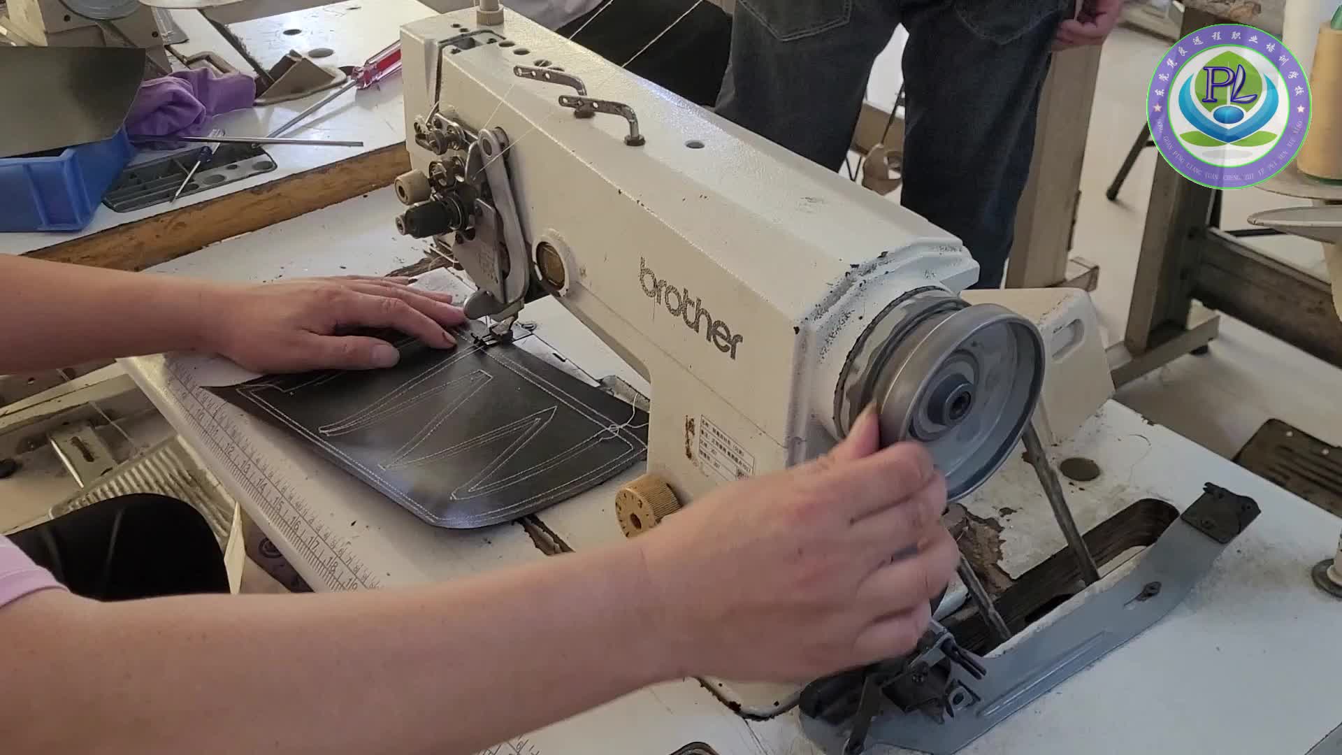电动缝纫机维修点图片