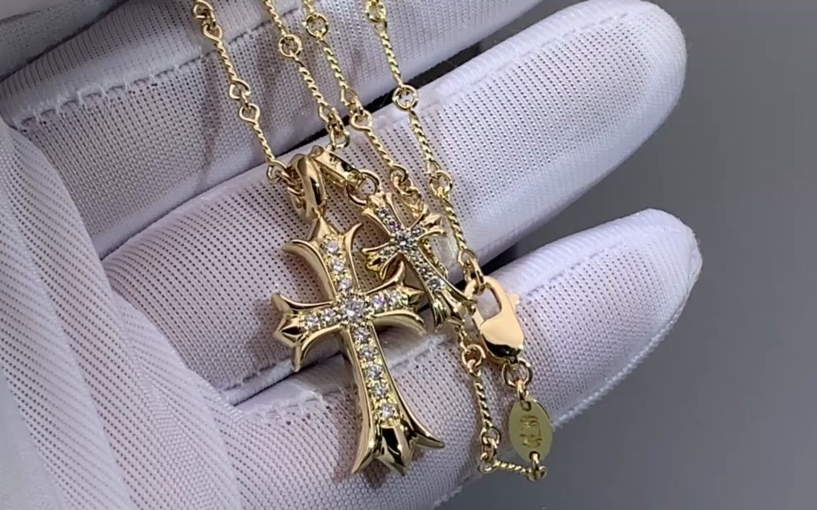 小江珠宝;网红爆款黄金双十字架满钻项链 设计时尚大气 佩戴高级感