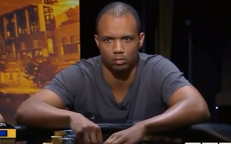【德州扑克】神一样的phil ivey 使诈抓诈当连招一样打
