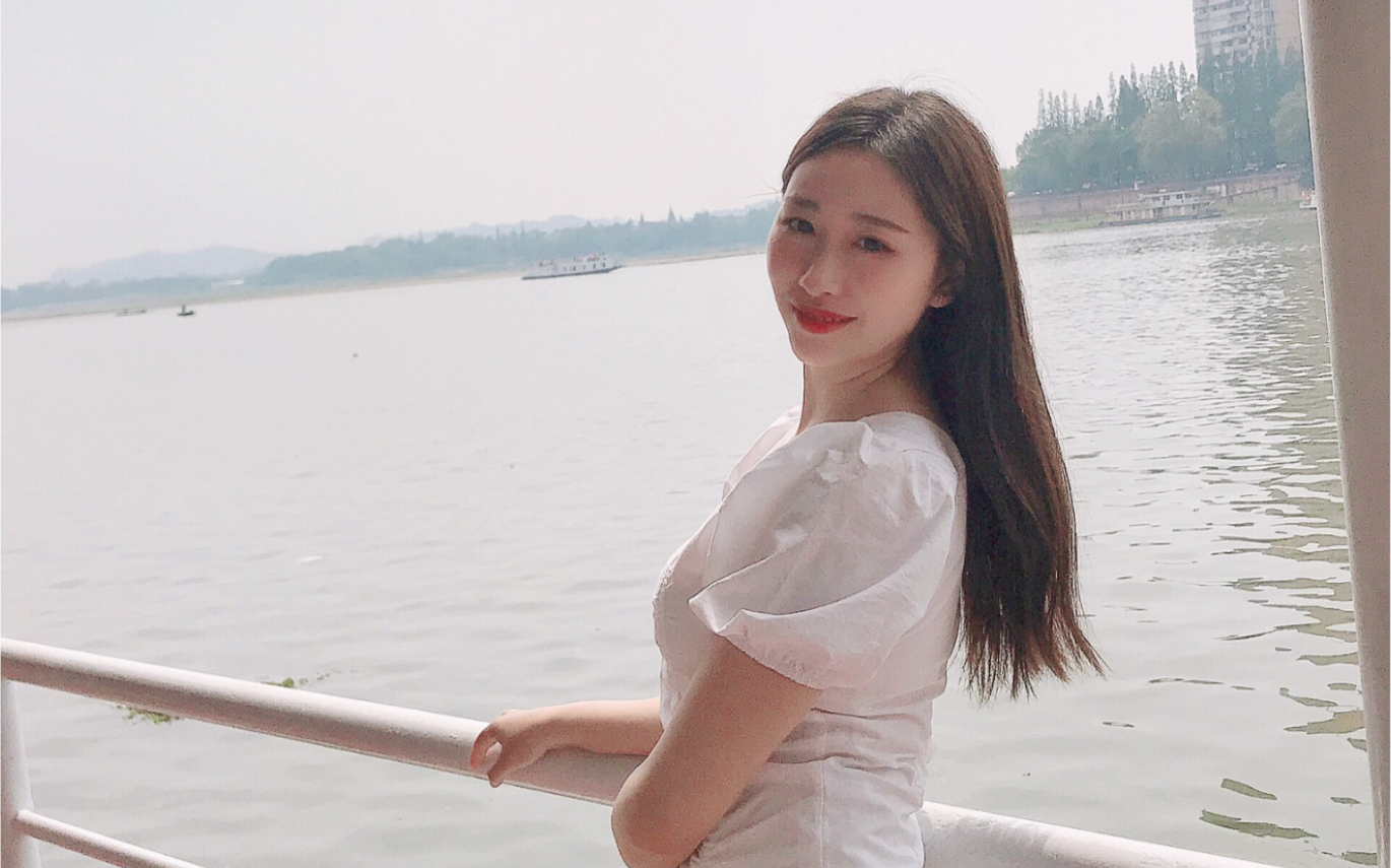 五一假期只有一天的阳小月也要去四川乐山看大佛~乐山