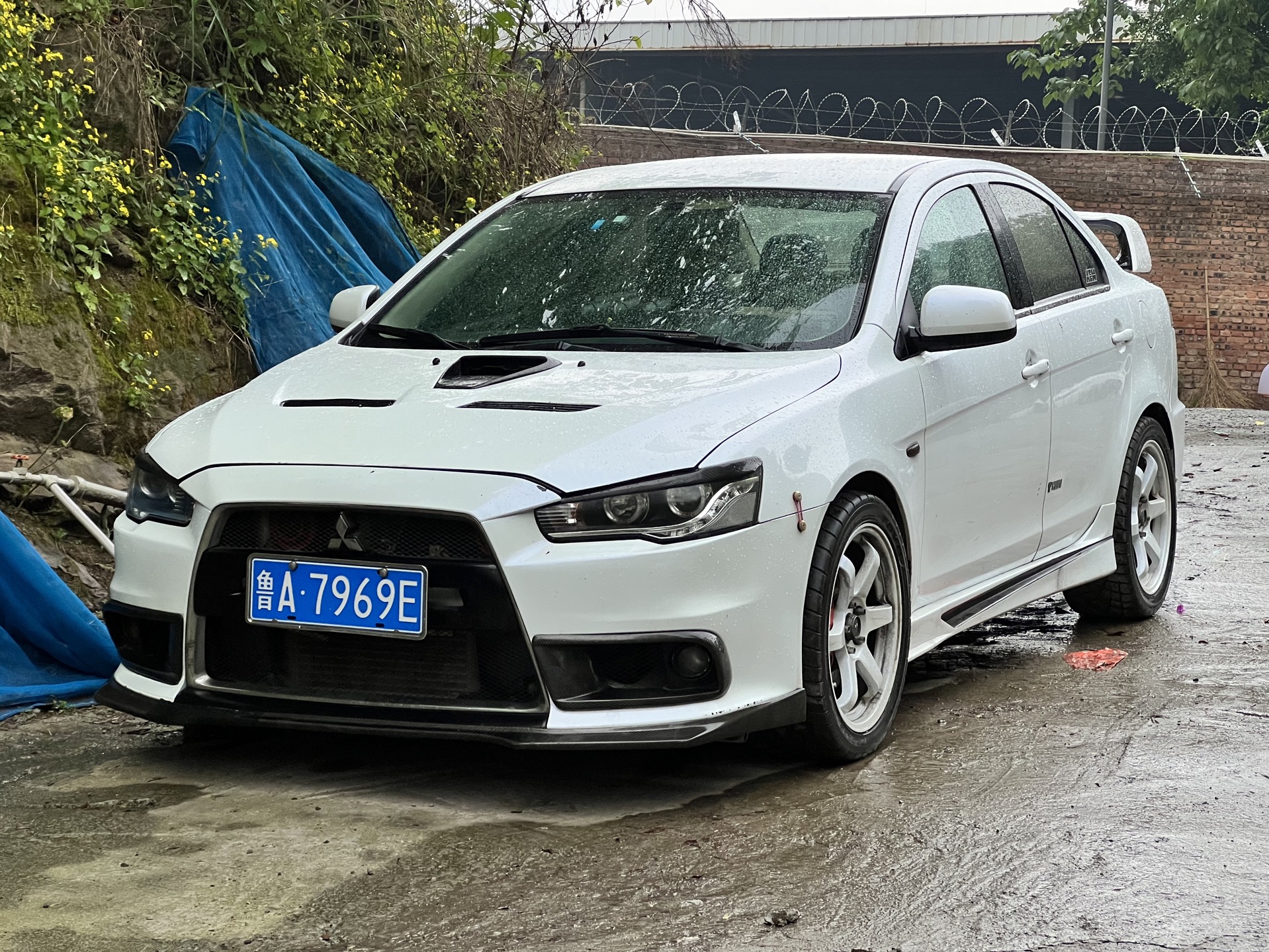 全款4万多 拿下2.0t满改三菱翼神