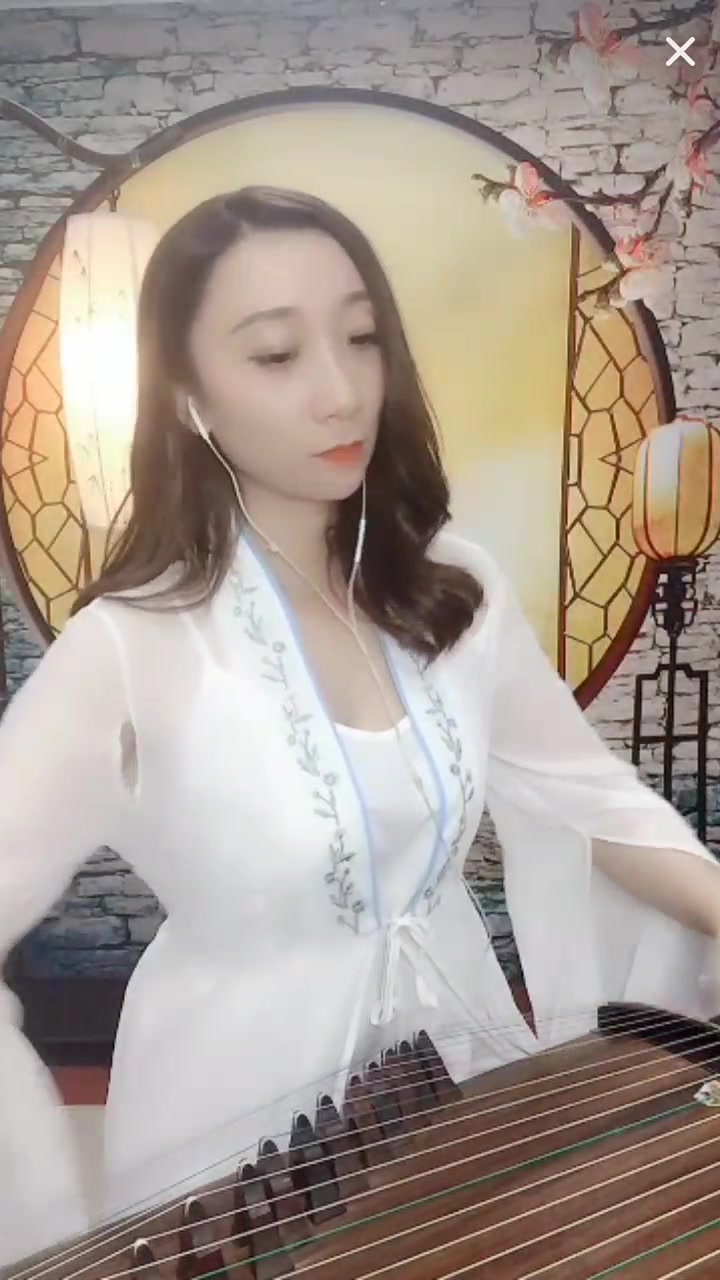 古筝望妞云水逸