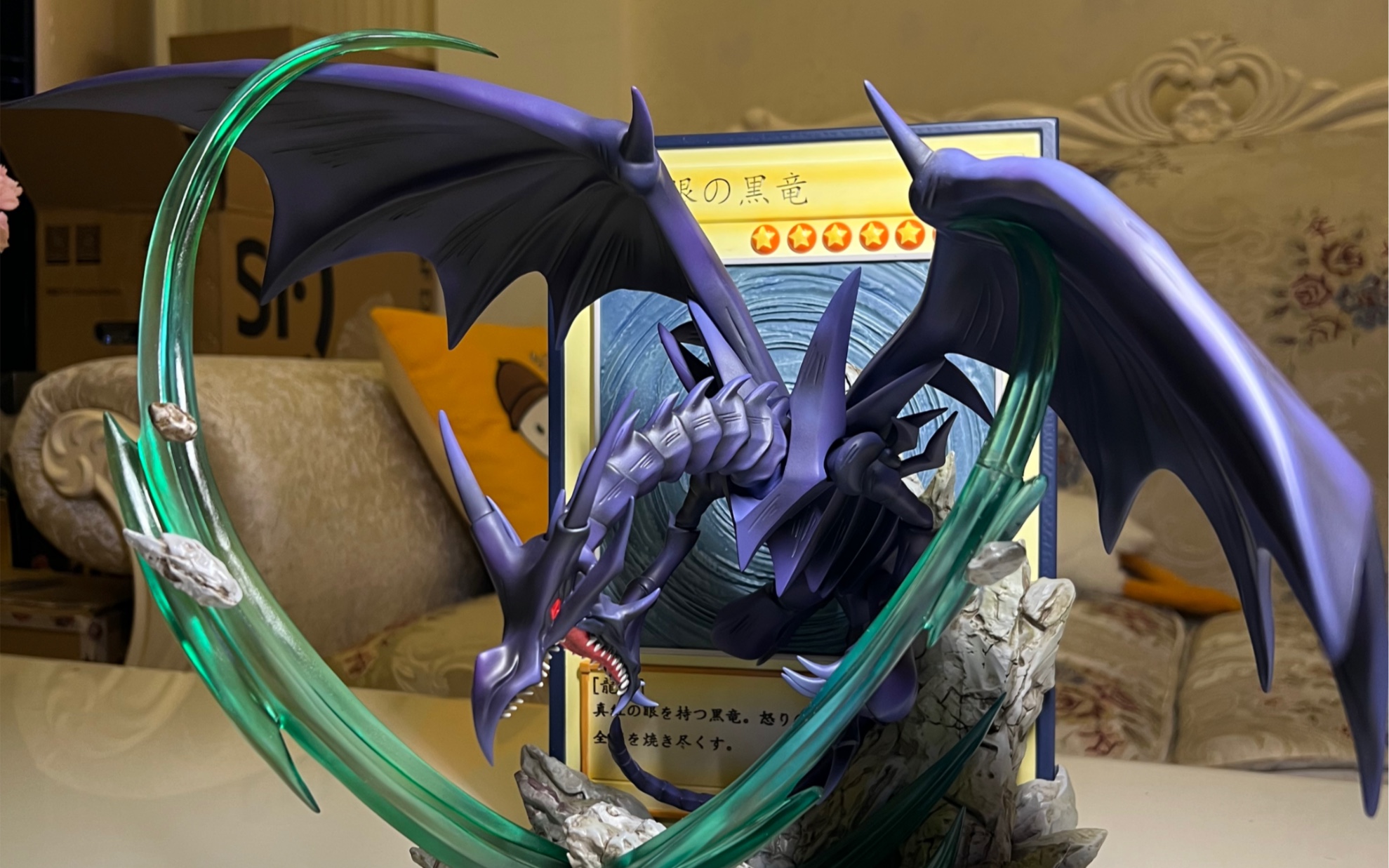 mh真红眼黑龙or黄蜂真红眼黑龙,哪个更帅点呢?