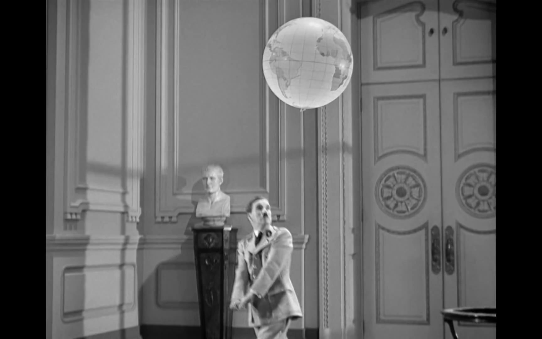 [图]THE GREAT DICTATOR Trailer (1940) - The Criterion Collection