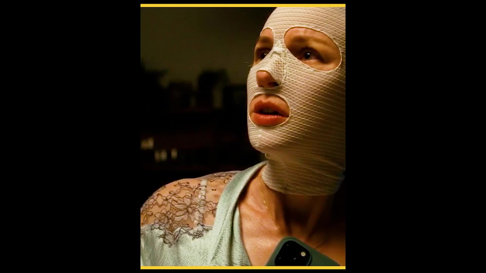 女人整容后缠满绷带,双胞胎认为她是假妈妈,将她绑在床上虐待2/3