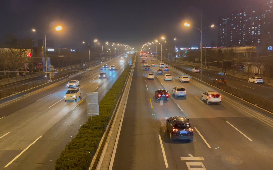 四元桥附近高速路夜景