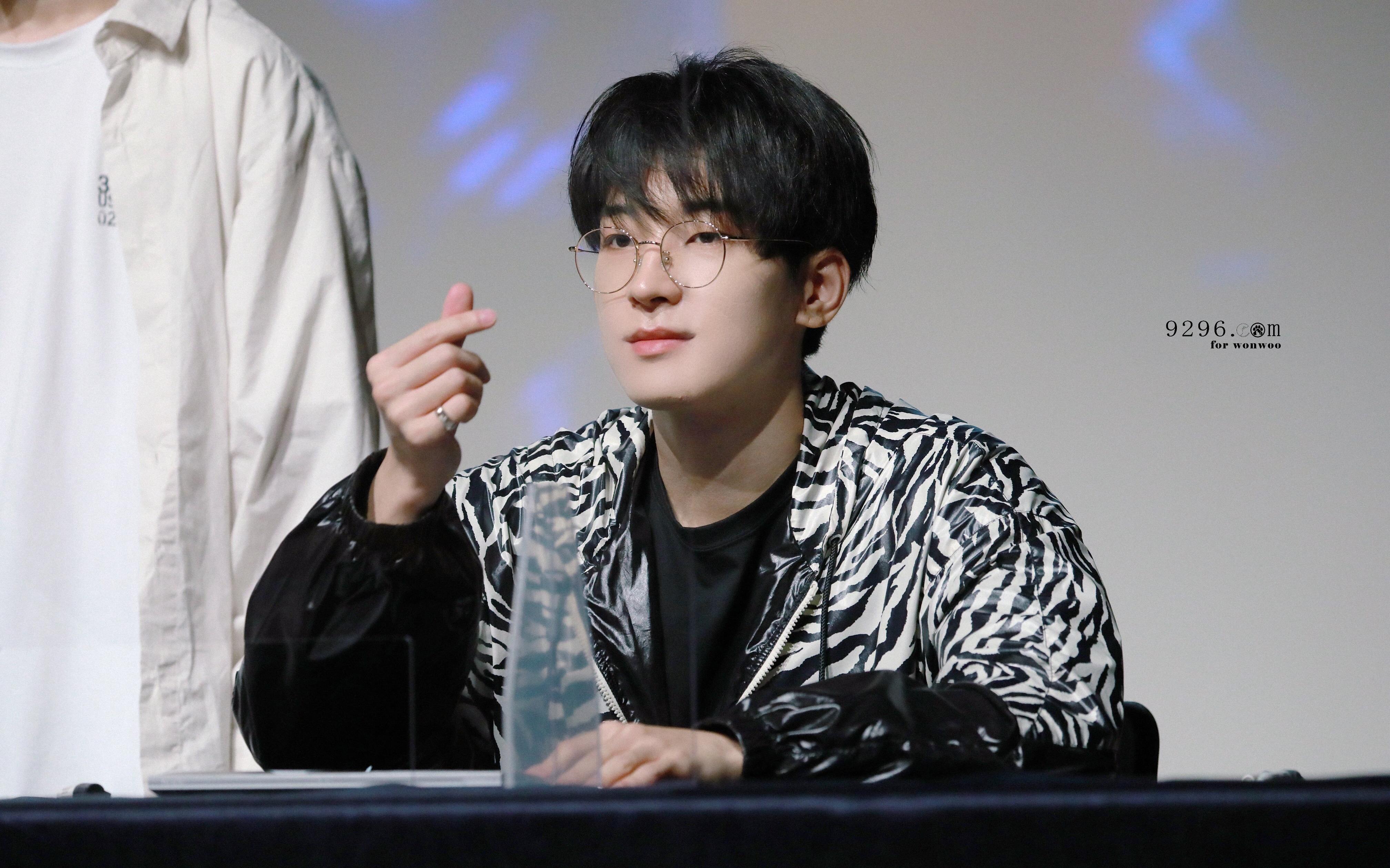 全圆佑的反差 同一件衣服台上是凶狠猎豹台下是乖巧小猫