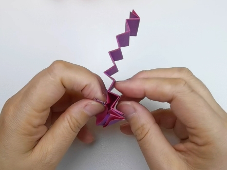 用彩纸折甜甜的糖果,简单易学,赶紧试试吧!