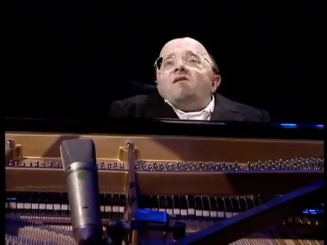 [图]Michel Petrucciani Bésame Mucho Looking Up