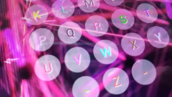 【简科技】手机个性英文字母桌面，还能将你的应用隐藏起来