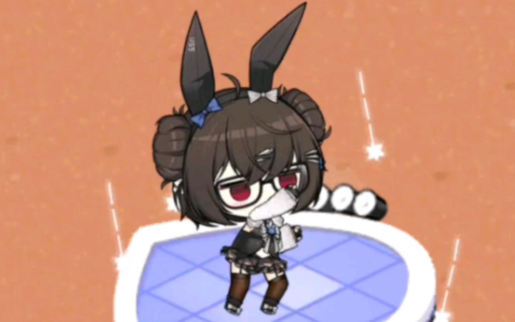 【碧蓝航线】复刻活动新船英格拉罕原皮 皮肤的小人展示