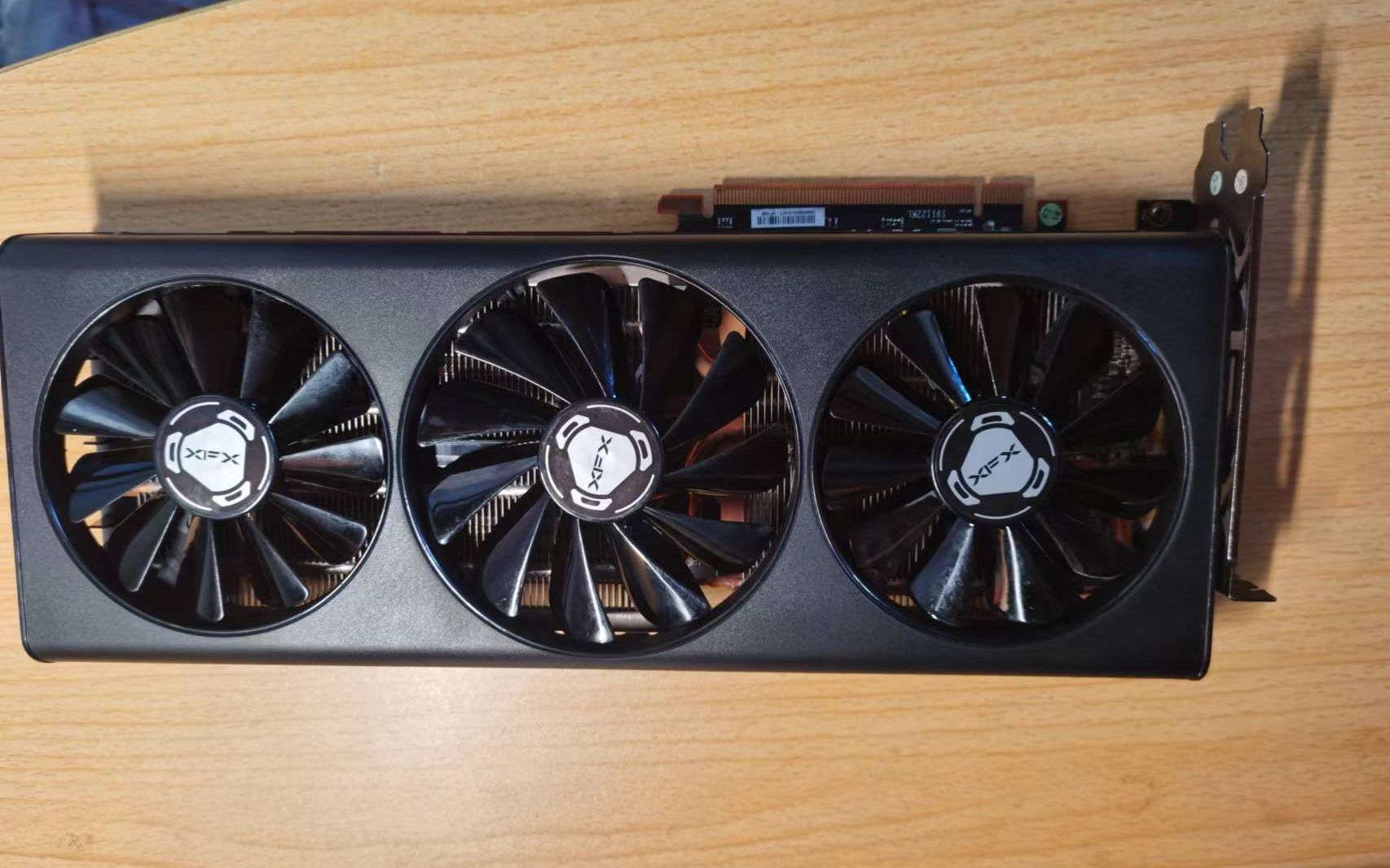 讯景5700xt雪狼矿卡到祸啦!