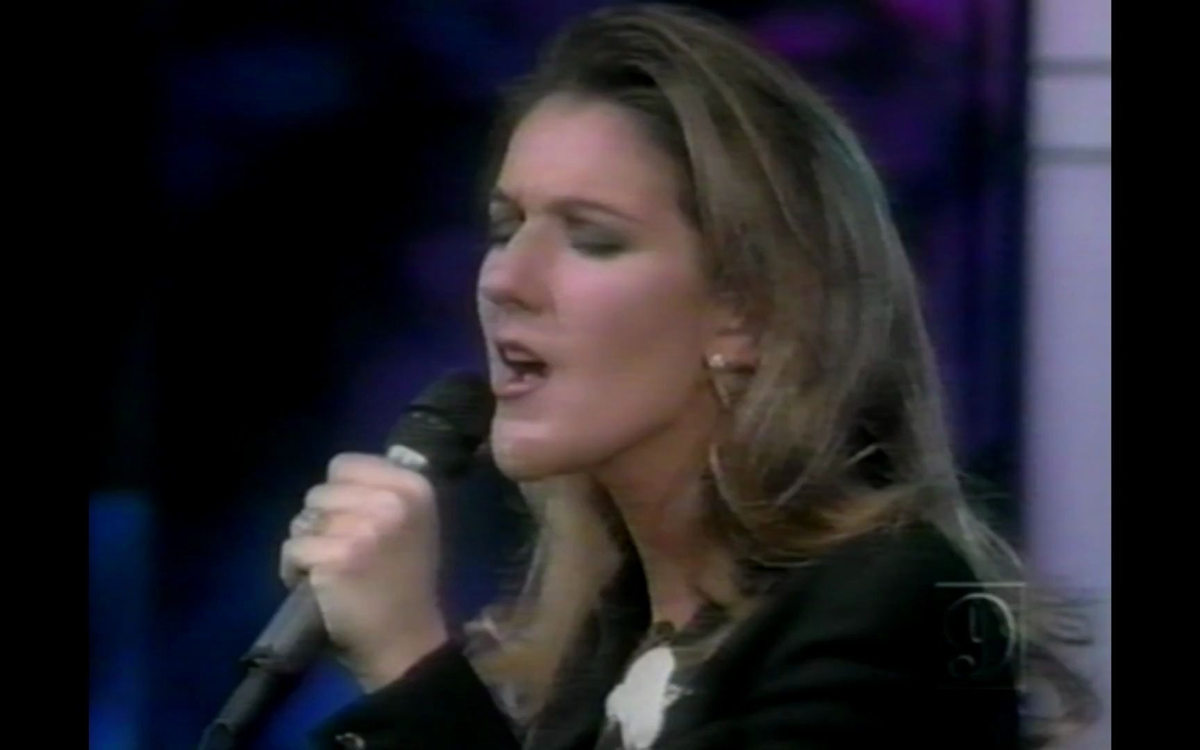 [图]【因为你爱我】Céline Dion - Because You Loved Me (Live Oprah 1998)