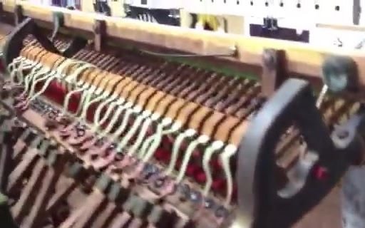 [图]Repairing an Old Upright Piano Action.