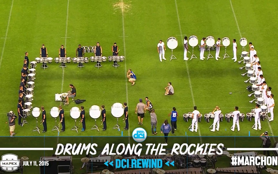 【行进打击乐】DRUM BATTLE!2015DCIBluecoats + Blue Knights哔哩哔哩bilibili