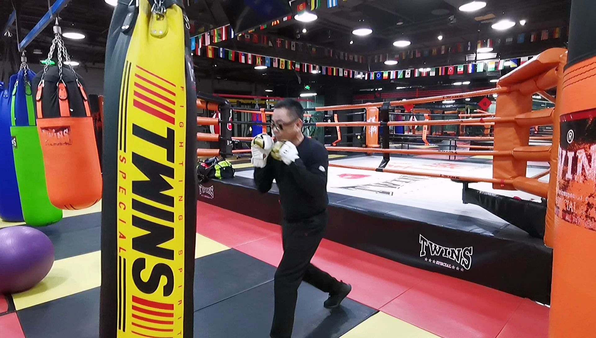 (渊哥)拳击学堂——第3讲 前手摆拳