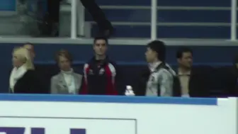 Video herunterladen: 【金博洋】2012JGPF  SP、FS六连前候场，SP前热身