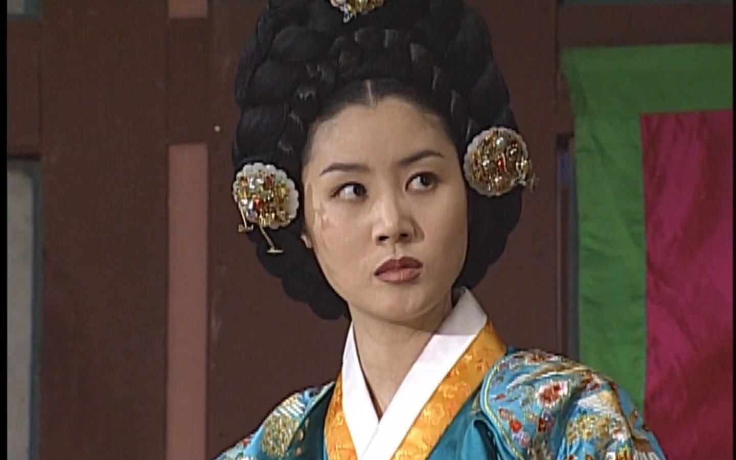 【王与妃中字】疯批中殿与渣龙附身君王真是不是一家人不进一家门