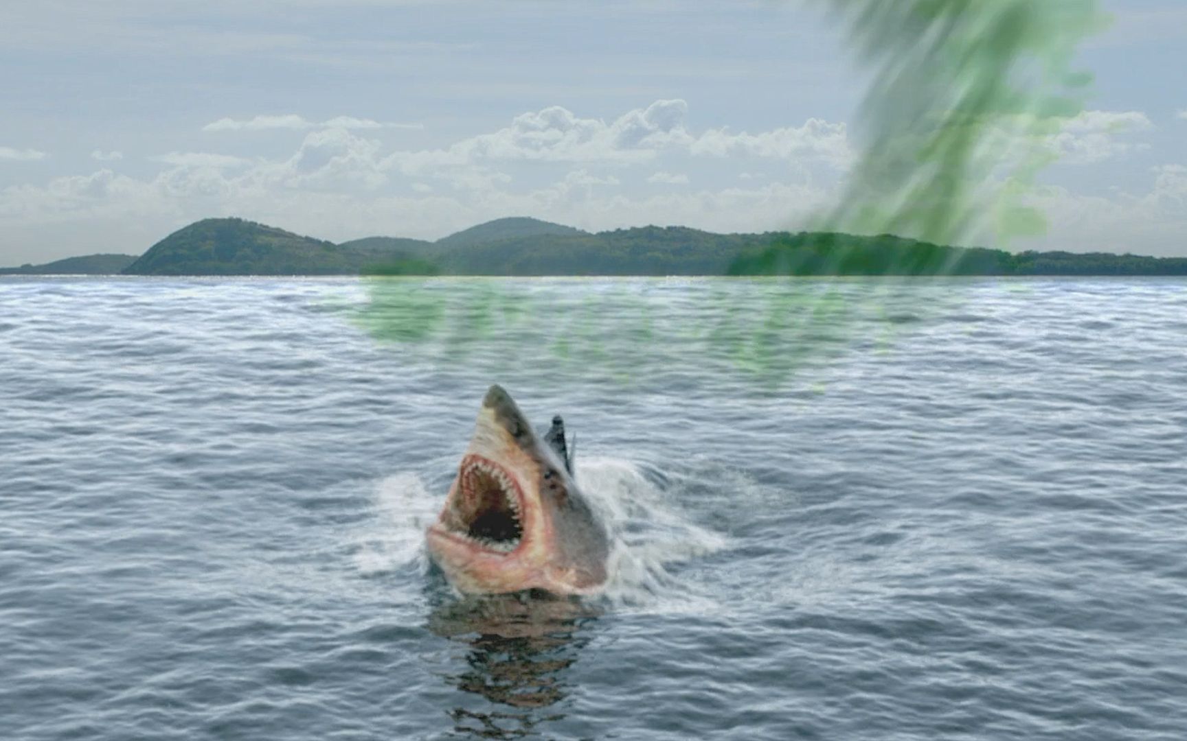 鲨鱼竟然可以喷射毒液,被毒液喷到的人,会像丧尸一样撕咬人类