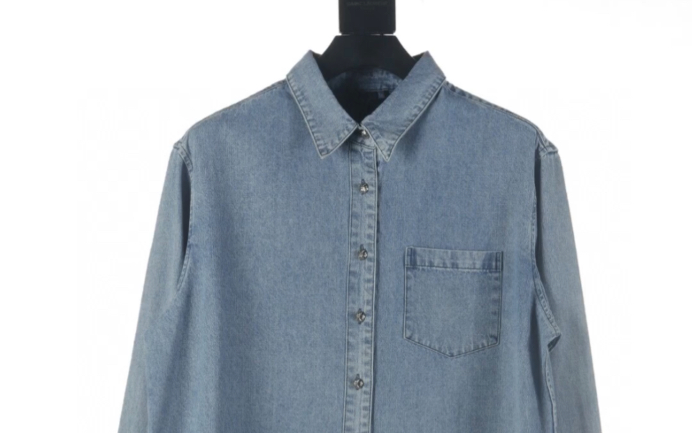 说一下高仿chrome hearts克罗心ch 23fw 白秀皮牛仔长袖衬衫外套