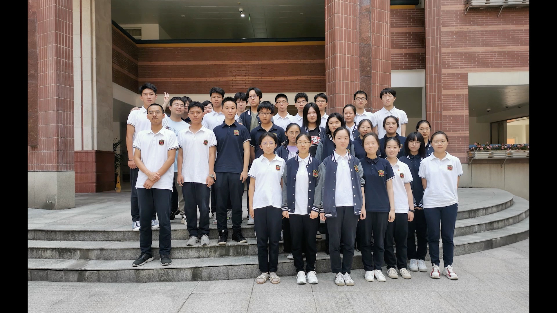【班级宣传片】复兴高级中学23届3班宣传视频(整活)_哔哩哔哩_bili