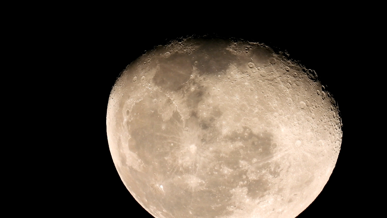 4k 尼康p1000拍摄月亮的移动