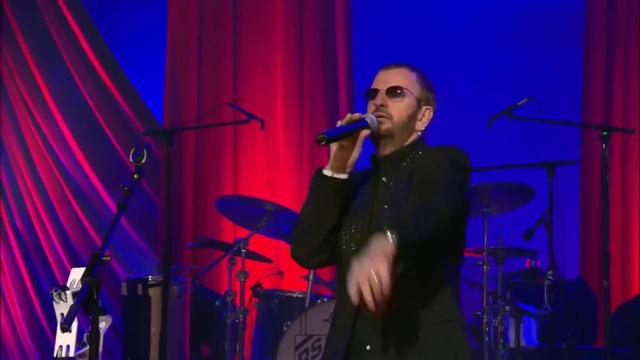 [图]Ringo Starr - Octopus's Garden (Live)