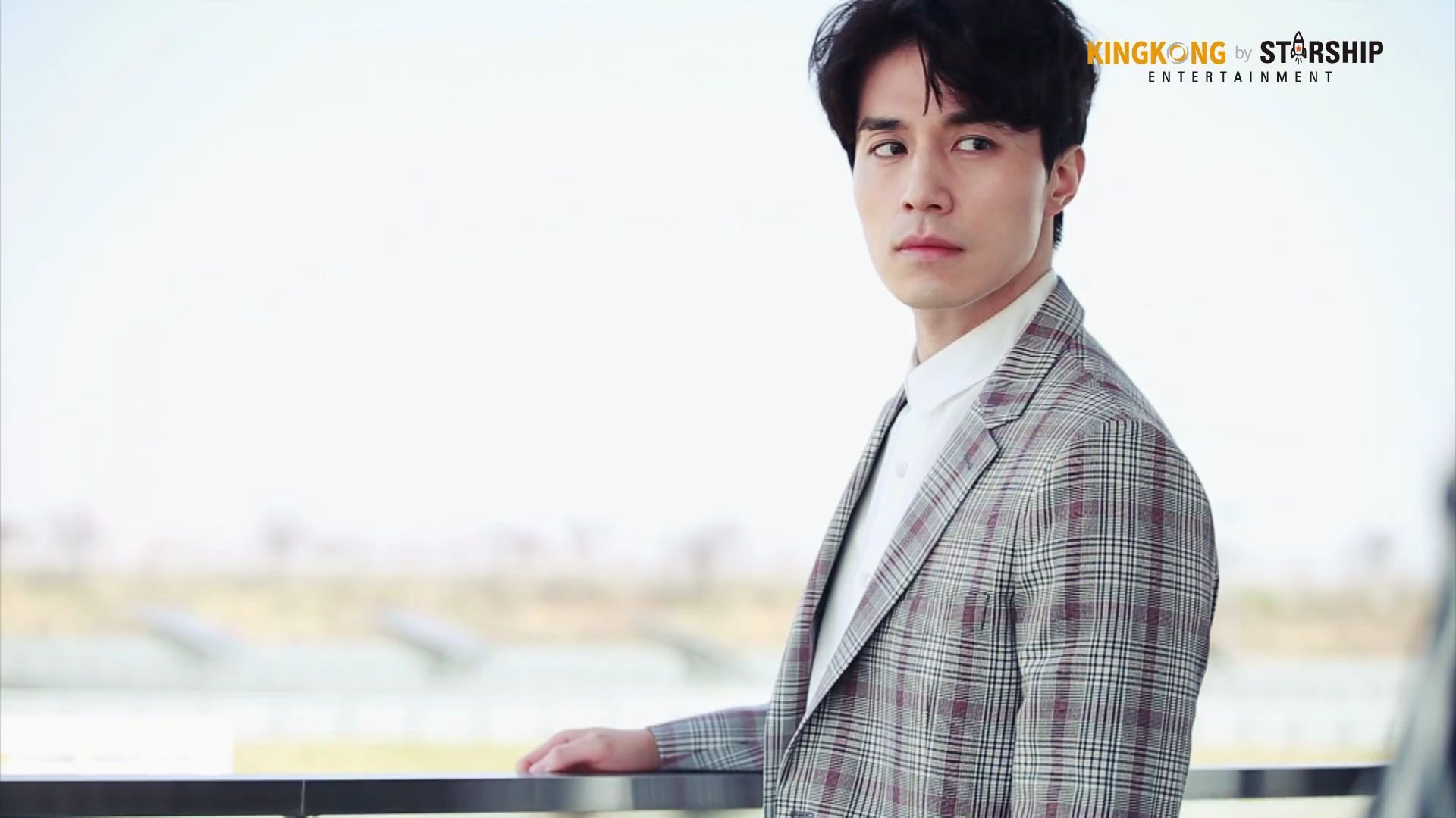李栋旭2018arenahomme5月刊画报拍摄幕后视频