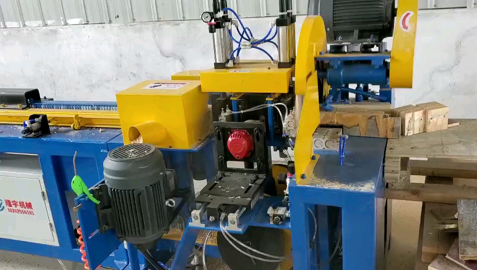 自动胶合板脚墩机木墩打钉切块一体机_哔哩哔哩 (゜-゜)つロ 干杯