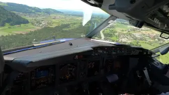 波音B737-700目视盘旋进近
