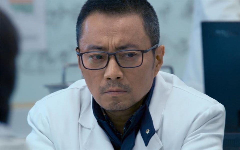 《中国医生》首支特辑发布 张涵予袁泉再度携手刘伟强