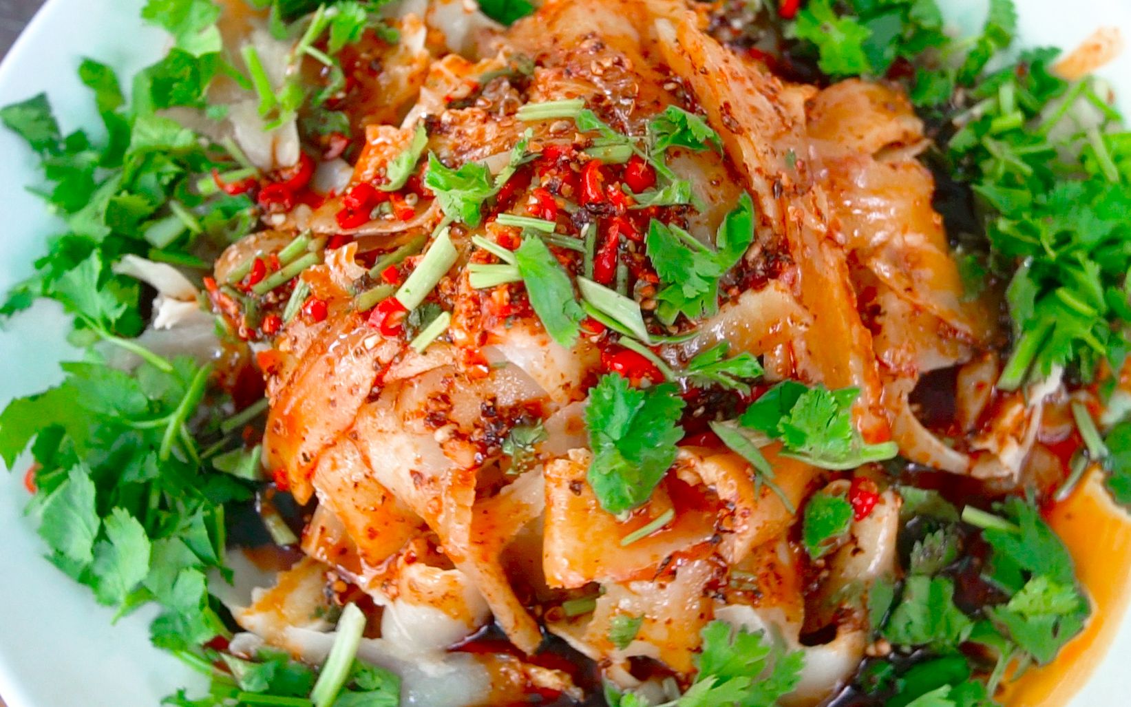 【酸辣肉皮】天气越来越热了 川菜老师傅教你酸辣肉皮 爽口开胃 特别