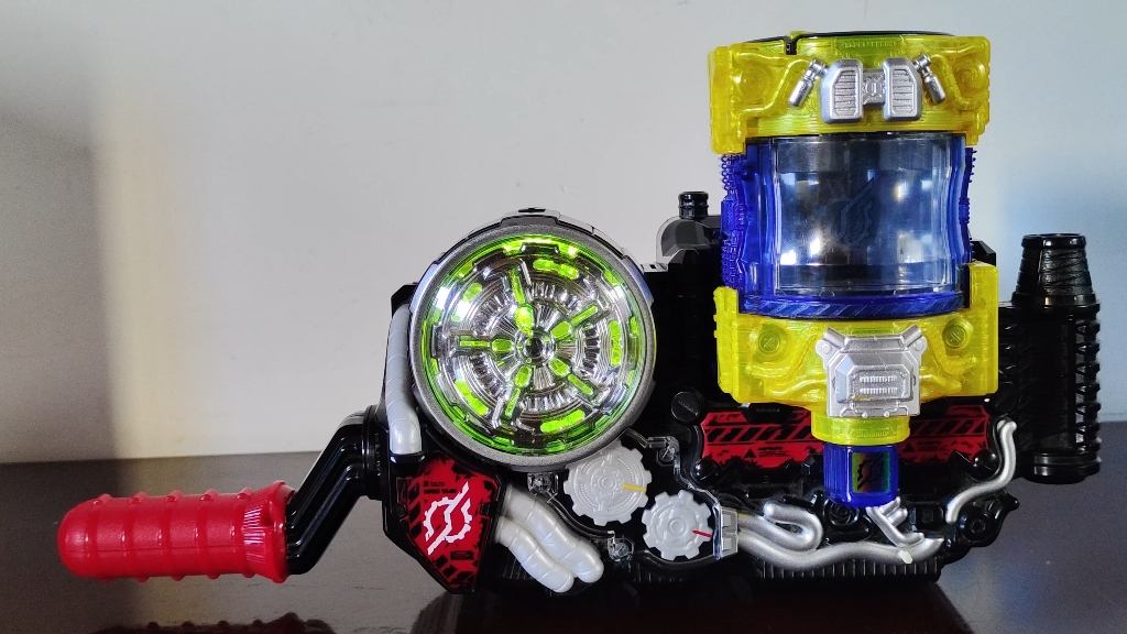 "牛逼哄哄的能量瓶小子"!创骑天才形态