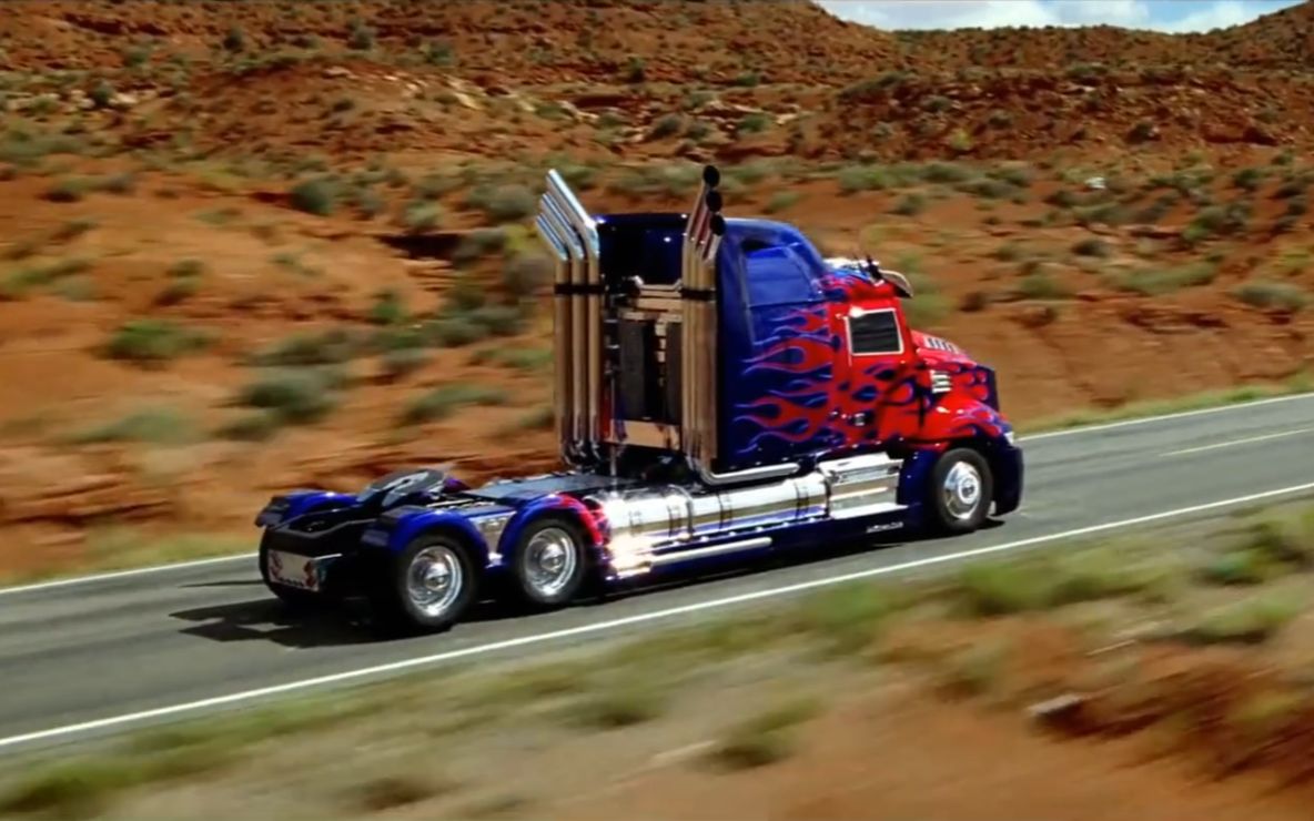 易拉罐自制变形金刚卡车