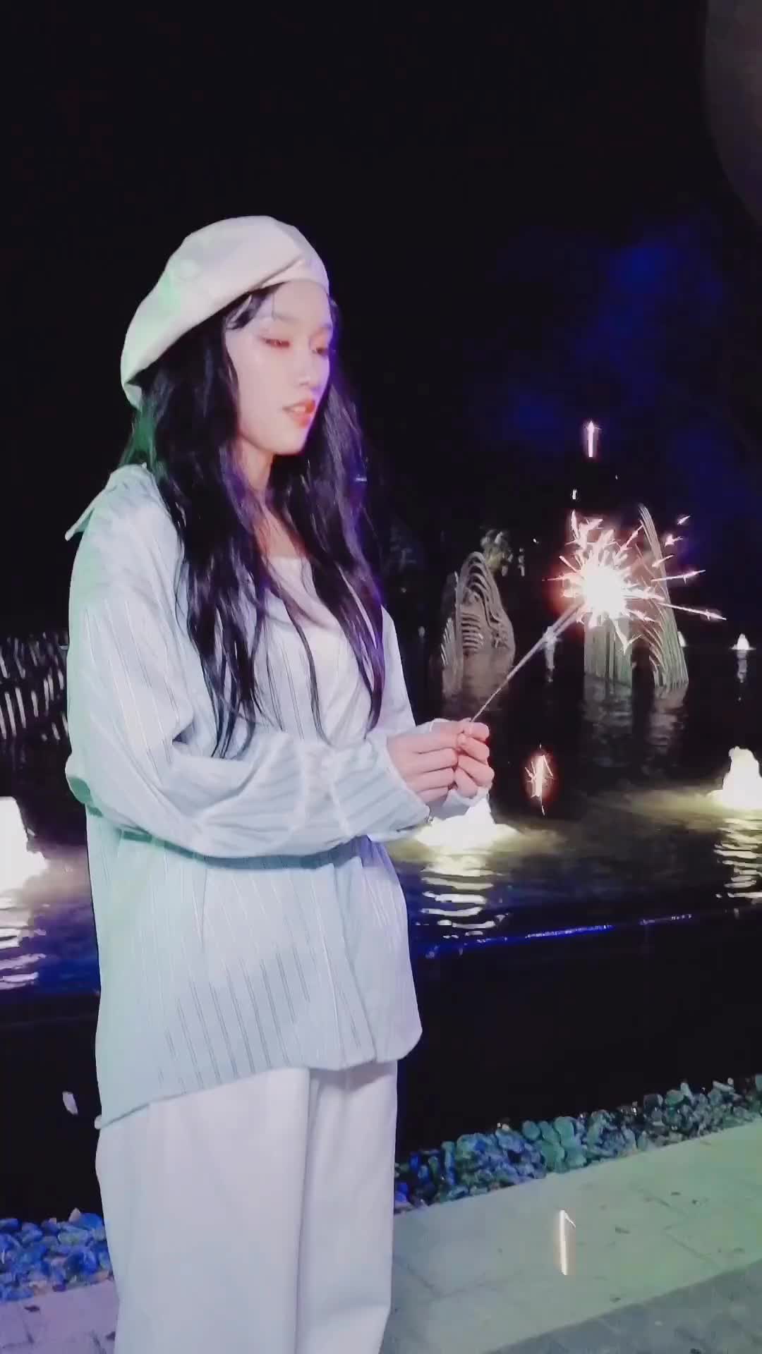 无限偶像选手日常无限偶像烟花星辰大海羊鹿鹿抖音小助手无限偶像